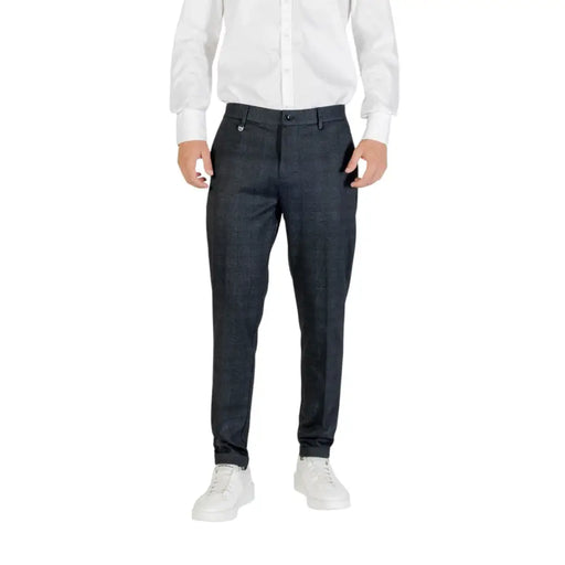 Men’s dark grey dress pants with a white button-down shirt and white sneakers for Antony Morato Trousers