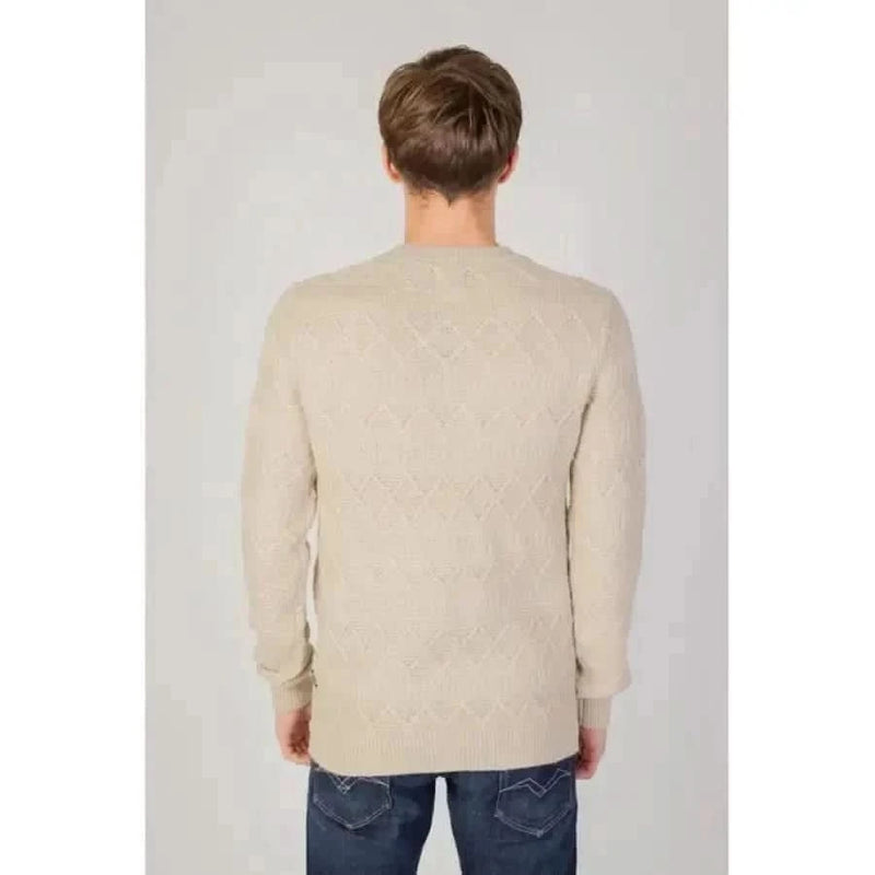 Beige sweater on a model viewed from behind, Only & Sons Men Knitwear collection