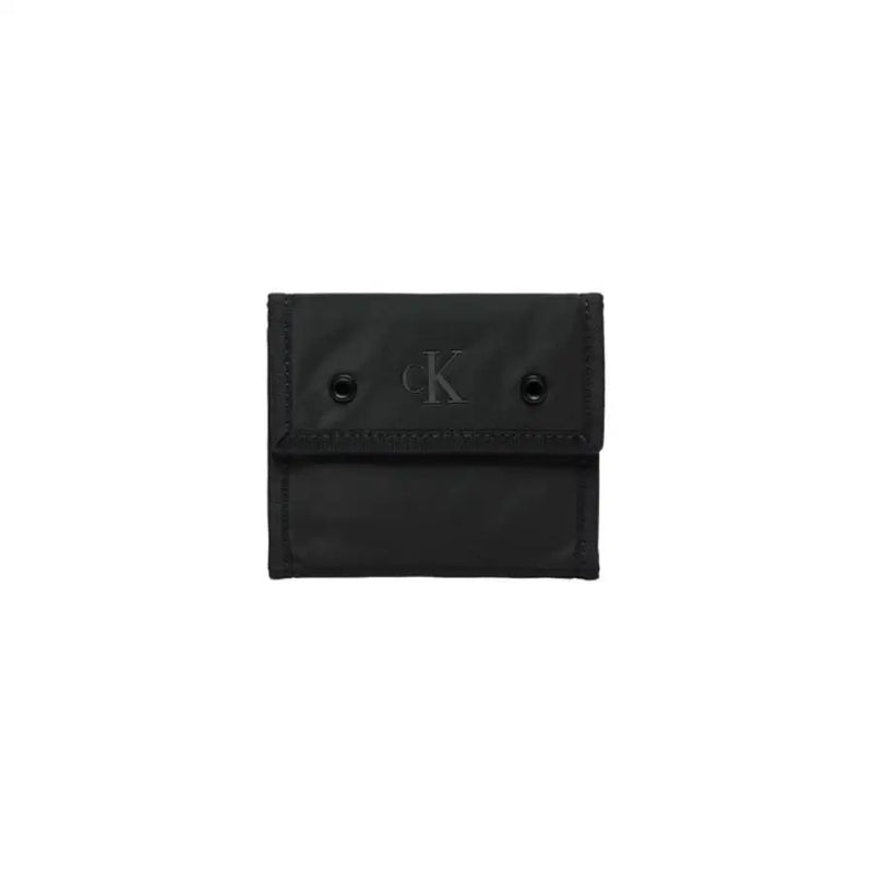 Calvin Klein Jeans Men’s Black Button Wallet showcasing a sleek black design