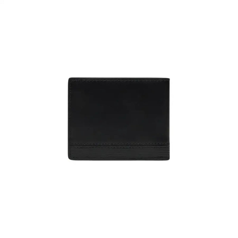 Tommy Hilfiger Men’s Black Leather Wallet showcasing sleek and sophisticated design