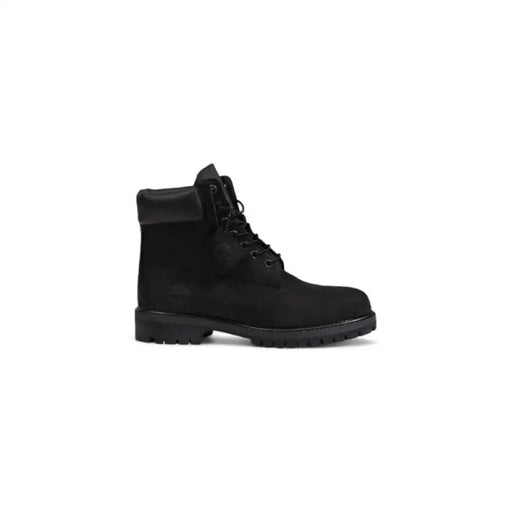 Black leather work boots from Timberland for men, perfect for Fall and Winter wear