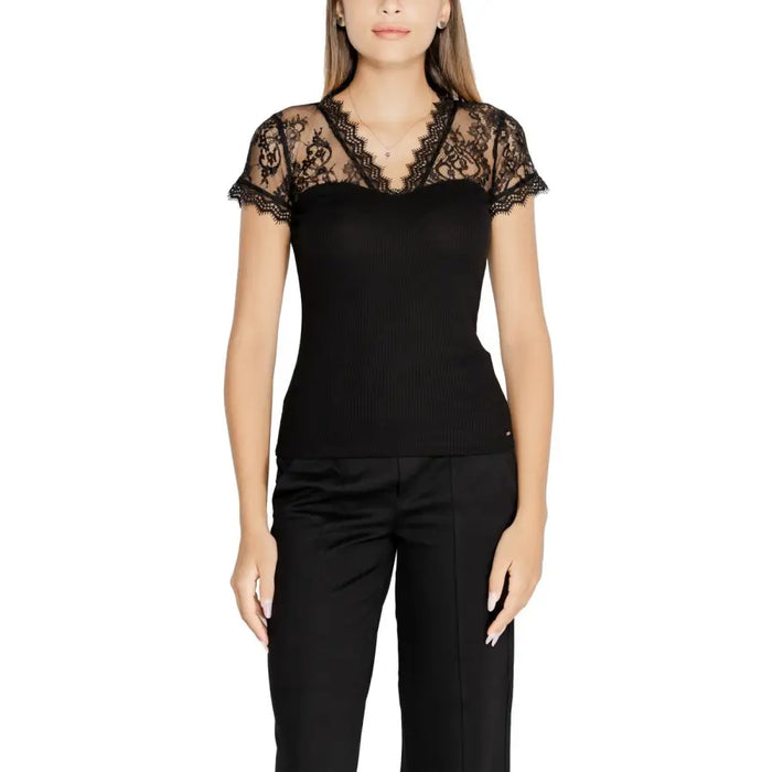 Black short-sleeved V neck T shirt with lace yoke for women Fall Winter Morgan De Toi