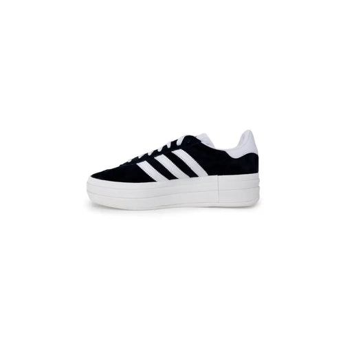 Black and white Adidas platform sneakers for women in leather, suitable for fall winter seasons
