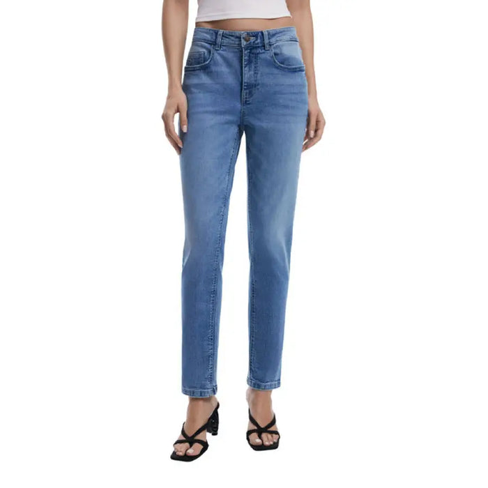 Light blue denim jeans from the White T Shirt with Red Sleeves and Light Blue Denim Jeans ensemble