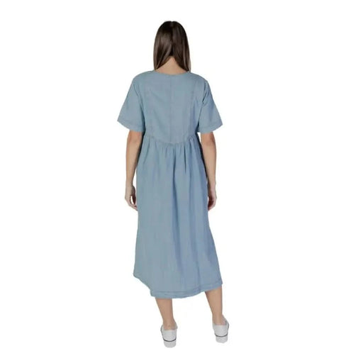 Light blue midi dress from B.young, featuring a V-neck and 100% cotton fabric