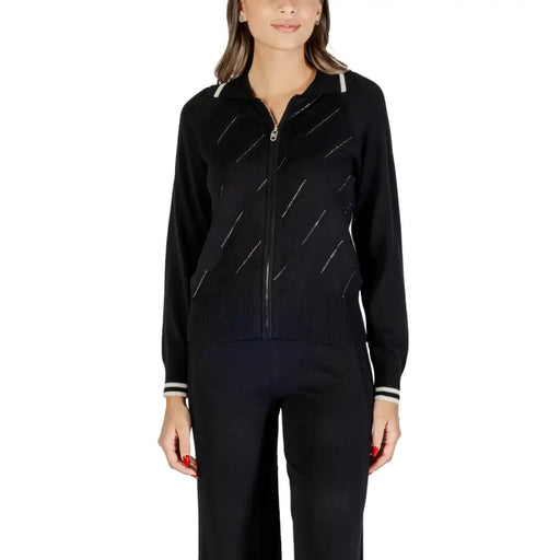 Women’s black zip-up cardigan with white striped collar and cuffs from Liu Jo Long collection