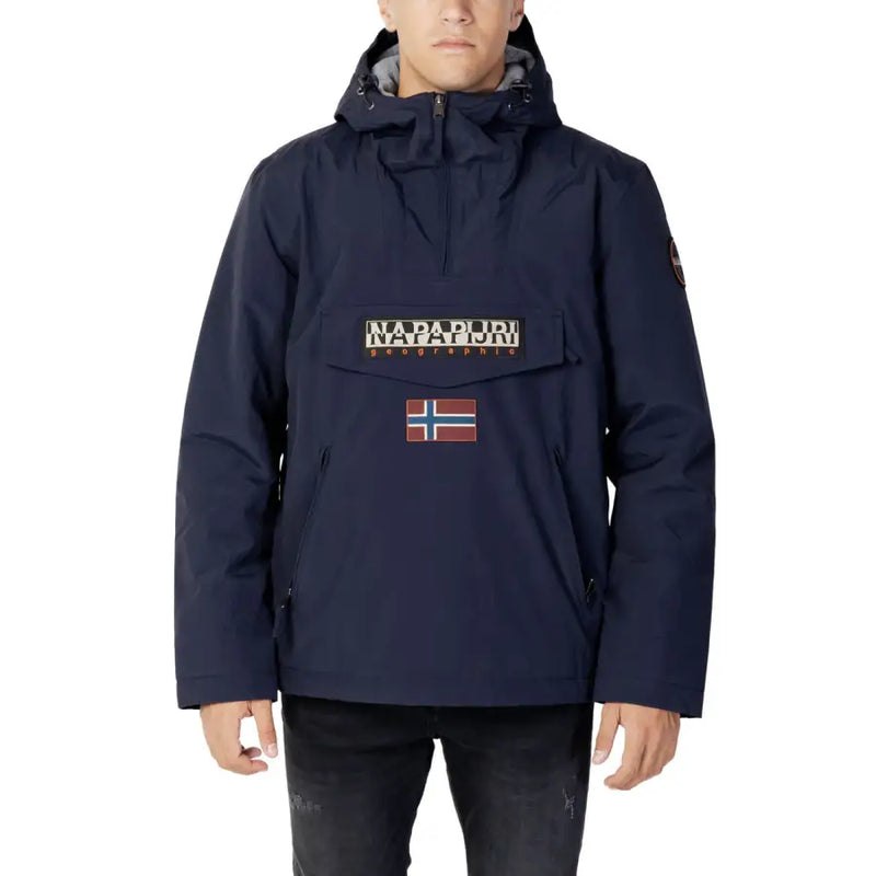 Navy blue anorak jacket with hood and norwegian flag patch, made of water-resistant material.