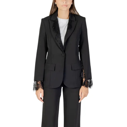 Women’s black tailored blazer with lace trim on lapels and cuffs from Rinascimento