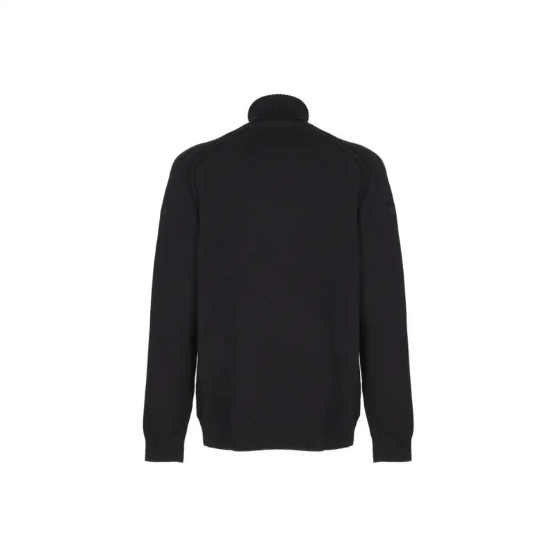 Black turtleneck sweater with ribbed cuffs and hem, made of soft cotton