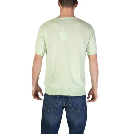 Back view of Hamaki-ho Men T-Shirt in mint green paired with blue jeans