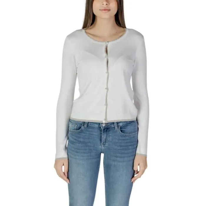 Liu Jo Women’s White Long Cardigan with Round Neck Displaying Elegant Style