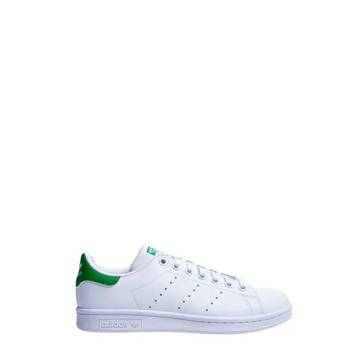 Baskets adidas Stan Smith blanches avec empiècements synthétiques verts, tige classique en cuir et semelle en caoutchouc pour homme