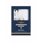 Sous-vêtements en coton blanc pour homme de la marque Aeronautica Militare, présentés dans une boîte bleu marine ornée de détails tricolores or et rouge.