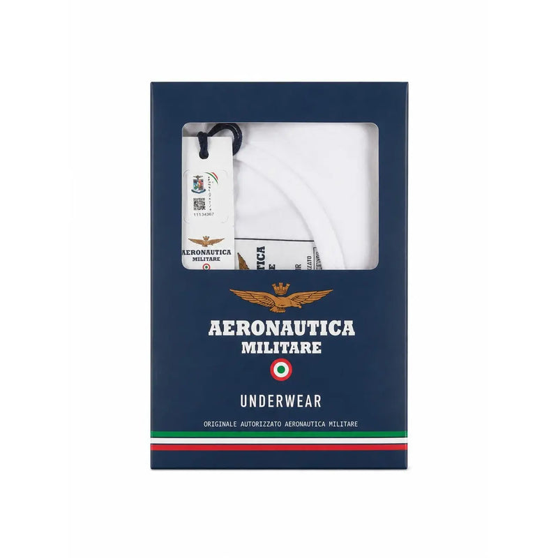 Sous-vêtements en coton blanc pour homme de la marque Aeronautica Militare, présentés dans une boîte bleu marine ornée de détails tricolores or et rouge.
