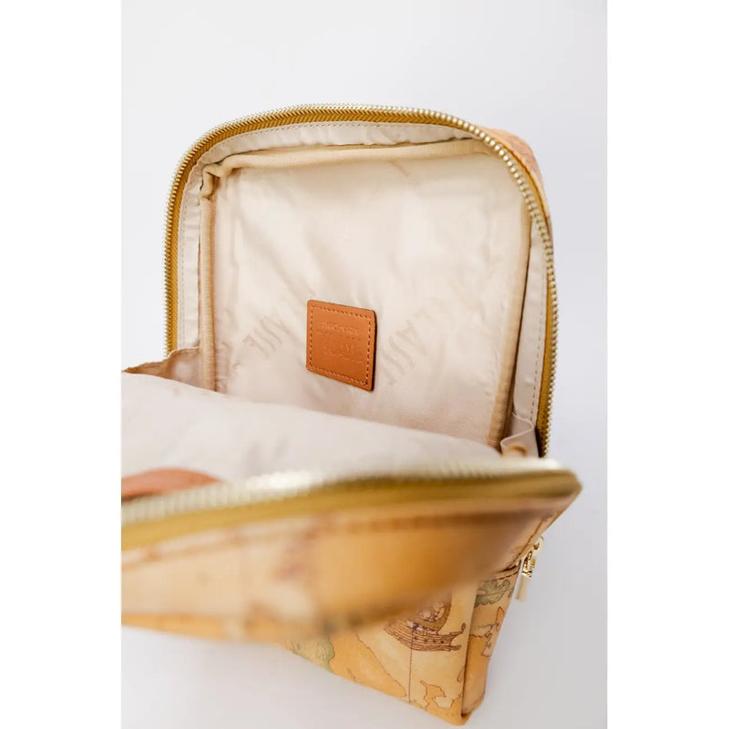 Sac bandoulière beige pour homme Alviero Martini Prima Classe, orné d'un imprimé carte vintage et d'une fermeture éclair dorée.