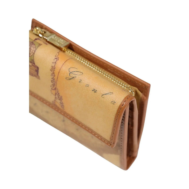 Portefeuille femme Alviero Martini Prima Classe en cuir beige clair, motif carte vintage, fermeture éclair et surpiqûres dorées, 12 x 10 x 2 cm