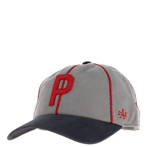 Casquette de baseball pour homme en coton gris American Needle, modèle SMU714A, avec logo « p » brodé rouge et visière contrastante bleu marine.