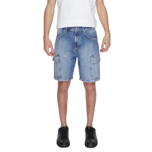 Light-wash denim cargo shorts by antony morato featuring two large flap pockets and worn out effect detailing
