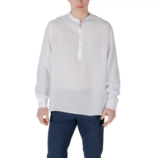 White lightweight cotton men shirt by Antony Morato featuring a mandarin collar and button-down front