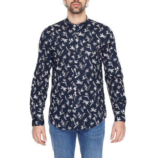 Antony Morato Chemise homme bleue en coton à manches longues et col mandarin, ornée d'un imprimé botanique blanc.