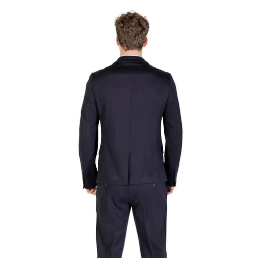 Veste de costume noire cintrée à la coupe moderne et élégante et à la texture subtile. Antony Morato blazer à revers bleu en viscose mélangée pour homme