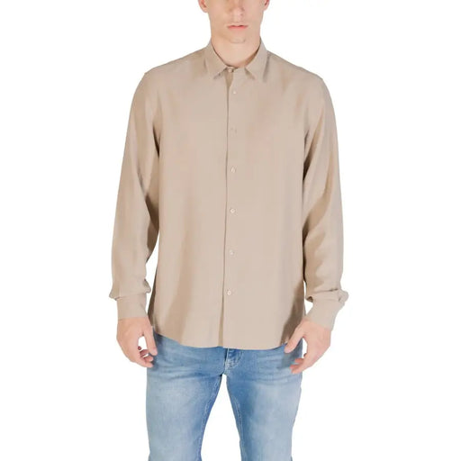 Beige Antony Morato Chemise pour homme à manches longues, col classique, fermeture boutonnée et tissu légèrement texturé
