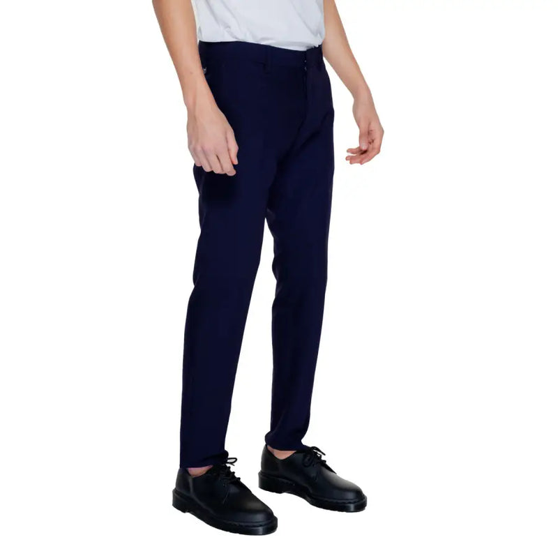 Antony Morato Pantalon homme bleu marine coupe slim, design ajusté et détails de coutures discrets