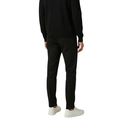 Tailleur noir Antony Morato Pantalon pour homme à la coupe slim élégante et au tissu lisse, idéal pour les tenues habillées.