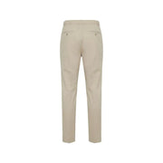 Pantalon chino beige de Antony Morato pour hommes, avec une coupe ajustée et des détails de couture discrets.