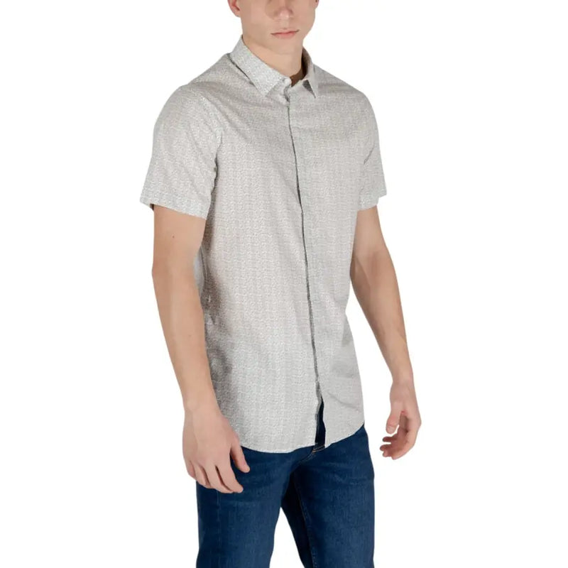 Armani Exchange beige geometric short sleeve men shirt in light gray with subtle textured pattern and button-down front