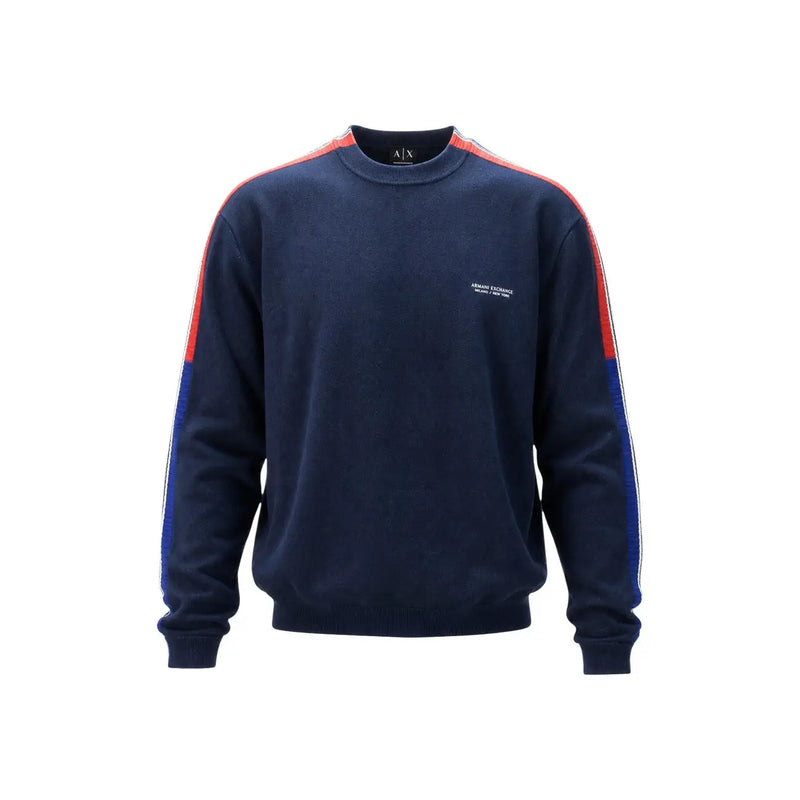 Armani Exchange Pull en coton pour homme, bleu marine à rayures rouges et bleu roi sur les manches, vue de face