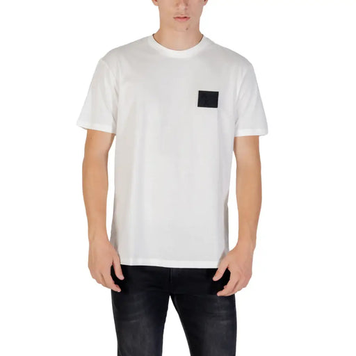 Men’s white crew-neck short-sleeve T-shirt with black chest patch from Armani Exchange