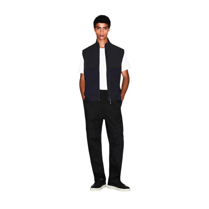 Armani Exchange Sweat-shirt zippé en coton noir pour homme, au design de gilet moderne et élégant, avec des surpiqûres contrastées discrètes.