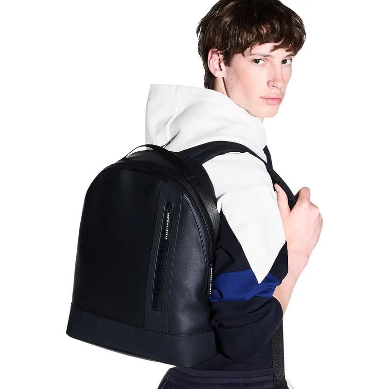 Armani Exchange Sac à dos homme en polyester noir avec fermeture éclair verticale et logo de la marque sur le côté L31 H40 P12,5
