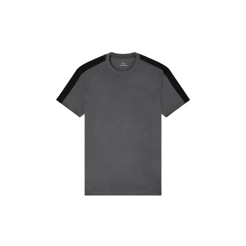 Armani Exchange T-shirt noir à manches courtes pour homme, en coton, avec col rond gris et empiècements contrastants noirs aux épaules.