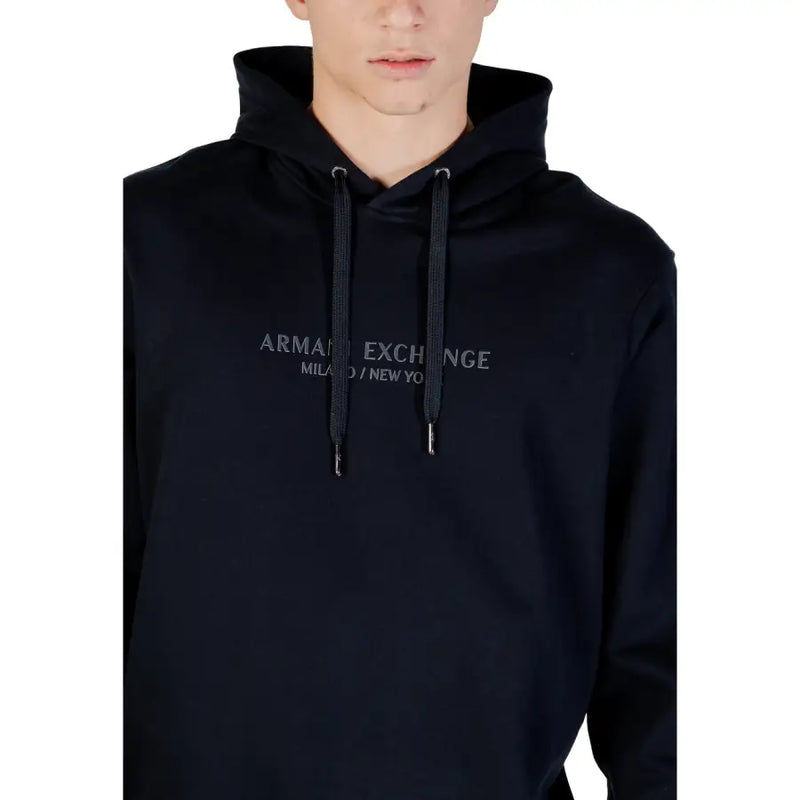 Noir armani exchange Sweat à capuche pour homme en coton, avec logo brodé discret et cordons de serrage assortis.