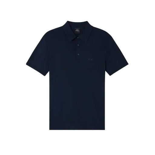 Armani Exchange Polo homme bleu marine en coton à manches courtes, avec logo discret brodé sur la poitrine.