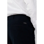 verso noir texturé Armani Exchange Pantalon en coton pour homme à fines rayures et étiquette de marque sur la poche