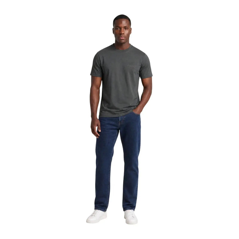 Armani Exchange T-shirt gris anthracite pour homme, col rond, en coton, avec une petite poche poitrine de couleur gris foncé.