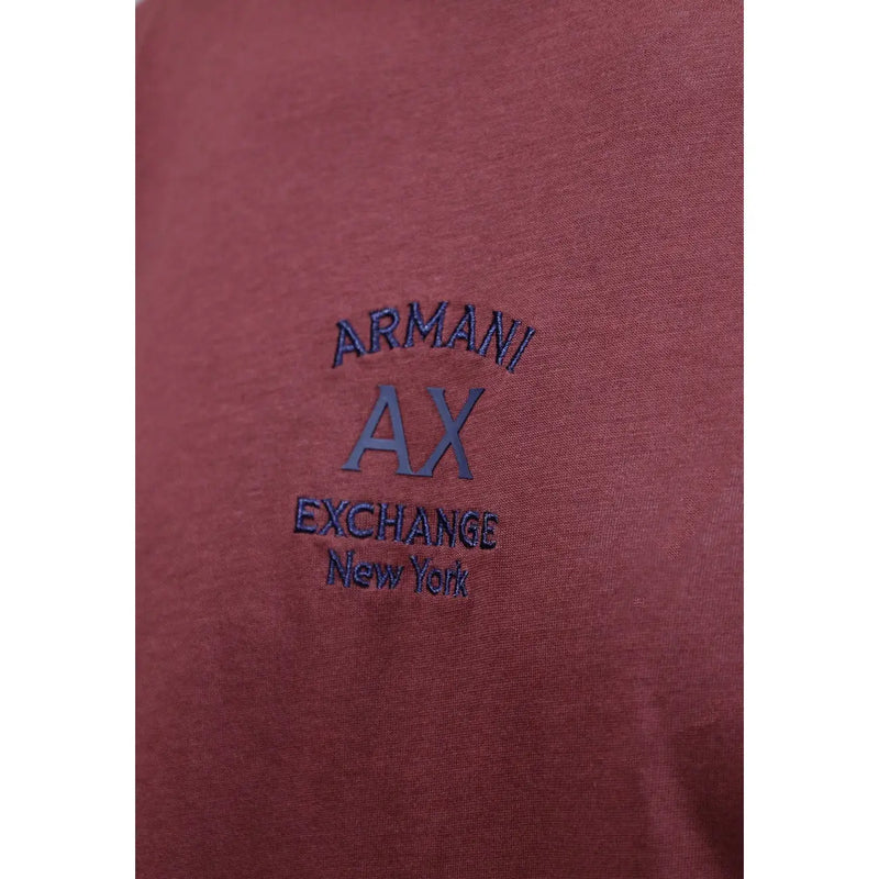 Armani Exchange T-shirt homme en coton rouge avec tissu bordeaux et logo brodé bleu foncé sur le devant