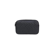 Trousse de toilette en cuir tressé noir à la texture subtile, présentée avec Armani Exchange Sac bandoulière homme en polyester noir 24x15x8
