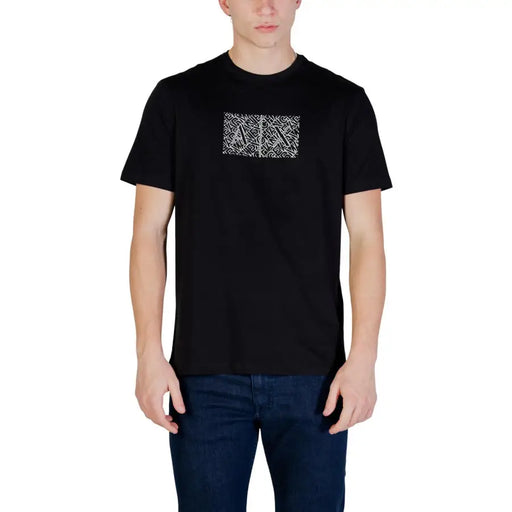 Armani Exchange t-shirt noir à manches courtes pour homme t-shirt avec logo géométrique blanc imprimé sur la poitrine, coton décontracté top