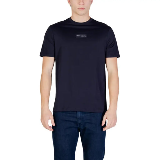 Noir Armani Exchange hommes t-shirt à manches courtes et discret logo rectangulaire sur la poitrine