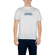 Blanc Armani Exchange hommes t-shirt orné d'un logo discret en dégradé bleu sur la poitrine, un indispensable du vestiaire décontracté
