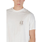Armani Exchange T-shirt blanc à manches courtes et col rond pour homme, en coton, avec logo hache discrètement brodé sur la poitrine.