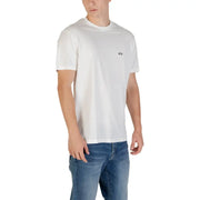 Armani Exchange T-shirt blanc à manches courtes en coton pour homme, orné d'un petit logo hache noir sur la poitrine gauche.