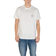 Armani Exchange T-shirt blanc à manches courtes et col rond pour homme, en coton, avec un logo discret brodé en gris sur la poitrine gauche.