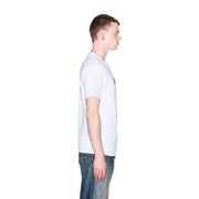 Armani Exchange T-shirt blanc en coton pour homme avec un petit logo noir sur la poitrine gauche (vue de face)