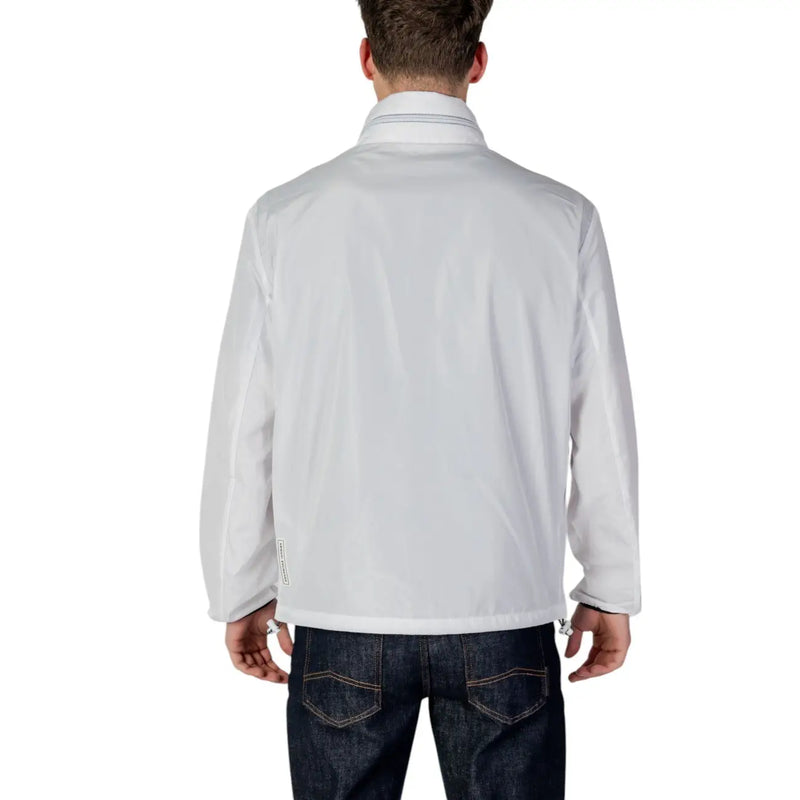 Armani Exchange Blazer zippé blanc pour homme en polyester, veste légère à la texture subtile et au design minimaliste.