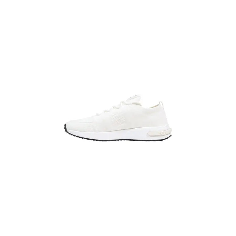 Armani Exchange Baskets blanches sportives pour hommes en polyester, avec un design en maille élégante et un logo discret sur le côté.